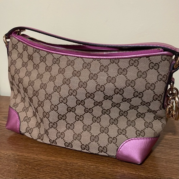 Gucci GG Canvas Heartbit Small Hobo Bag - Picture 5 of 16